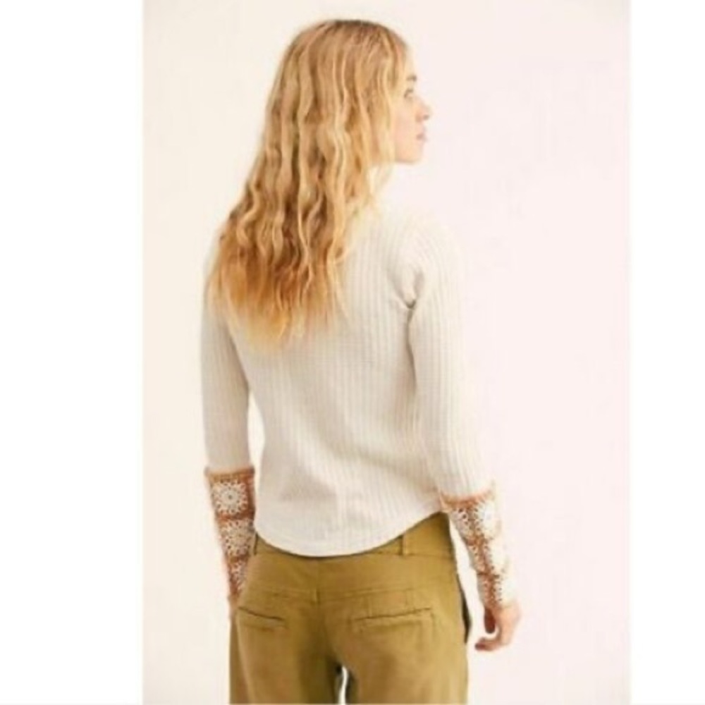 NWT Free People Cream Mistletoe Thermal Top - Picture 3 of 5